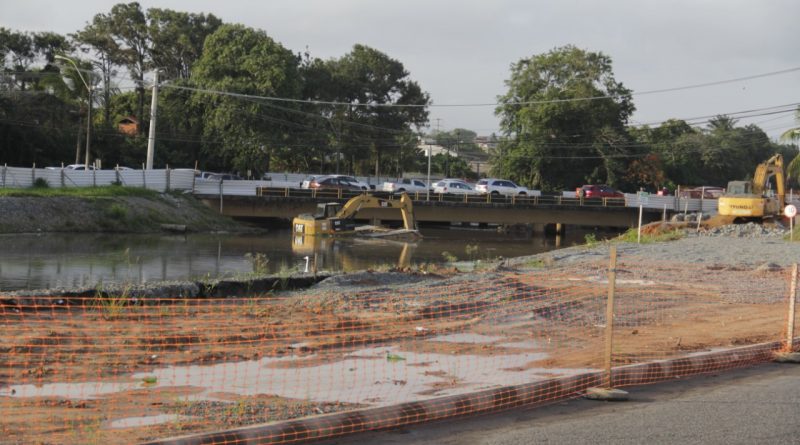 Ainda em execução, obras de macrodrenagem já evitaram que as fortes chuvas desta sexta (20) causassem alagamentos em Lauro de Freitas