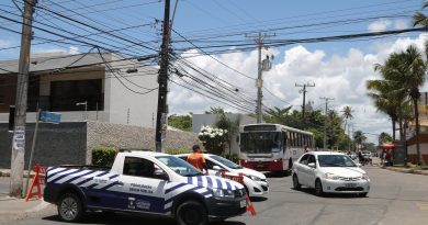 Lauro de Freitas: Prefeitura aumentou fiscalização neste domingo na praia