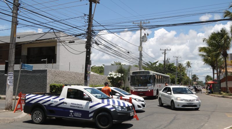 Lauro de Freitas: Prefeitura aumentou fiscalização neste domingo na praia