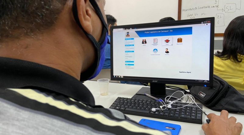 Camaçari: Servidores da câmara participaram de treinamento para uso de novo sistema Legislativo Digital