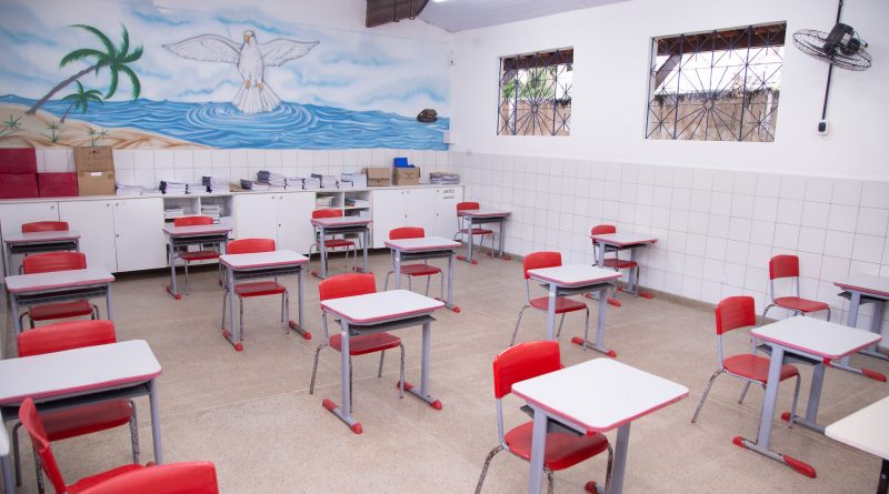 Matrículas de estudantes da rede municipal de Lauro de Freitas são renovadas automaticamente para 2022