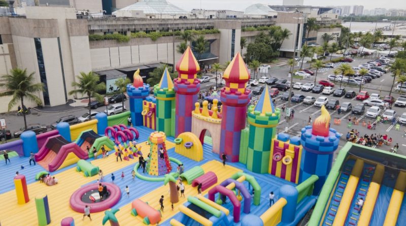 Sucesso em Minas, Rio de Janeiro e São Paulo, o maior castelo inflável da América Latina, chega ao Shopping da Bahia no dia 10 de dezembro.