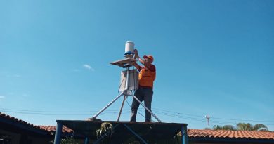 A Defesa Civil do município de Lauro de Freitas iniciou nesta quinta-feira (19) a manutenção dos aparelhos pluviômetros automáticos, que informam a quantidade e intensidade de chuvas na cidade.