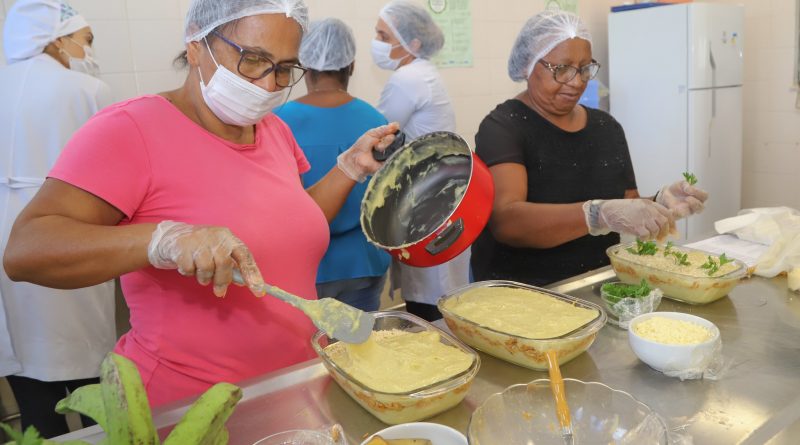 A iniciativa faz parte de uma parceria entre o Departamento de Segurança Alimentar e o Departamento de Agricultura, ambos da Secretaria Municipal de Desenvolvimento Social e Cidadania (SEMDESC).