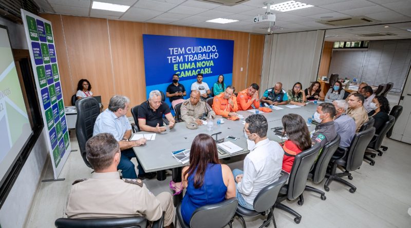 Para dar continuidade ao planejamento dos cinco desfiles cívicos que ocorrerão no mês de setembro, foi realizada, na manhã desta segunda-feira (25/7)