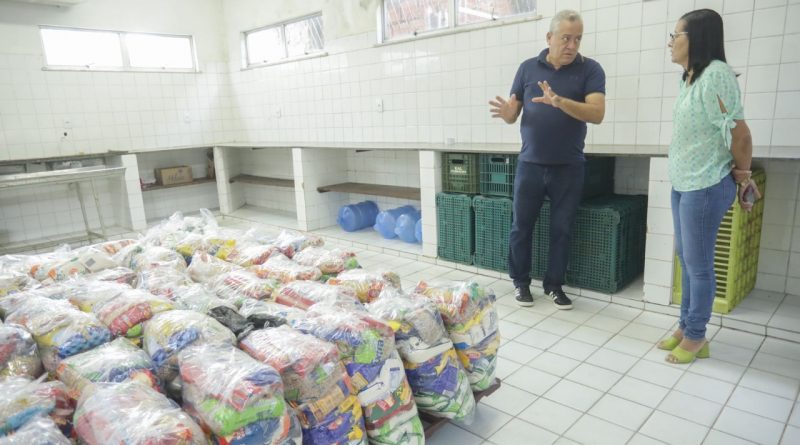 Os alimentos recebidos durante as inscrições do evento são direcionados ao Banco de Alimentos,órgão gerido pela Secretaria do Desenvolvimento