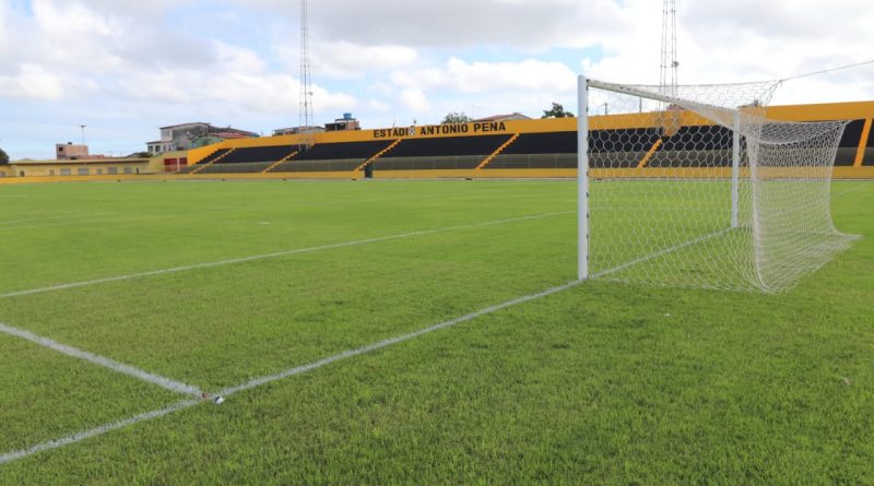 As orientações técnicas serão dadas a gestores municipais onde a Sudesb construiu ou está construindo campos de futebol com grama natural ou sintética.