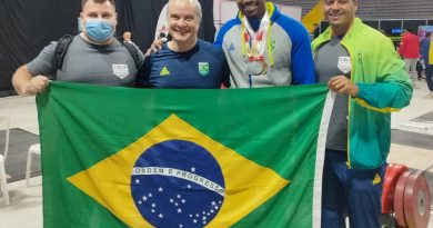 O atleta passou recentemente por um período em que sofreu com lesões que atrapalharam o seu desempenho em competições importantes, como o Campeonato Mundial Adulto 2021 e o Brasileiro Adulto 2022.