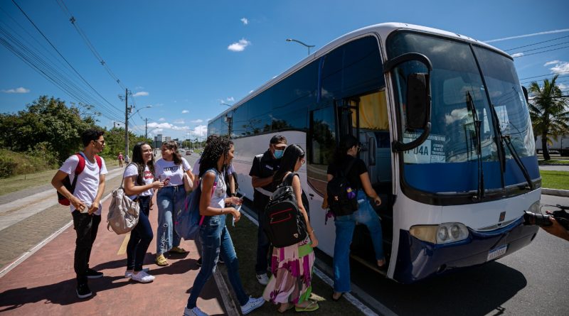 Mesmo com a retomada do transporte, os universitários que ainda não fizeram o cadastramento têm até o dia 15 de agosto para solicitar o serviço