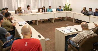 O encontro foi no Centro Administrativo de Lauro de Freitas (CALF), discutindo diversas ações que podem ser desenvolvidas, estimulando a abertura de novas empresas e ampliando a geração de emprego e renda no município.