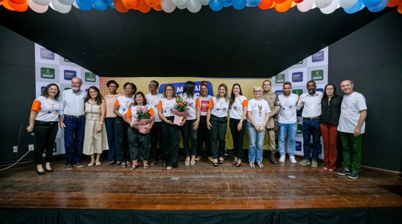 O evento, que aconteceu no auditório da Secretaria de Governo (Segov), reuniu dezenas de pessoas que assistiram a uma apresentação de coral em Libras.