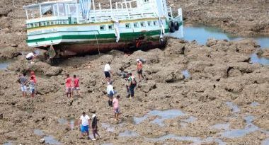 O acidente causou a morte de 19 pessoas. A embarcação virou momentos após a saída do terminal de Mar Grande em direção a Salvador.