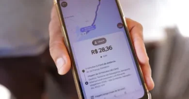 Motorista Uber ganha carro de luxo 0 km de cliente em Salvador
