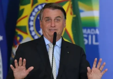 STF prevê julgar Bolsonaro sobre golpe em 2025 para evitar calendário eleitoral de 2026