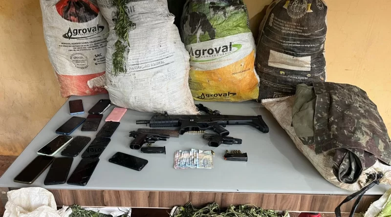 Operação policial na Chapada Diamantina apreende três toneladas de maconha e deixa cinco mortos