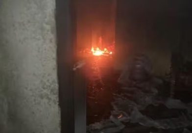 Bahia: Homem é preso suspeito de tentar matar companheira e enteada e atear fogo em casa