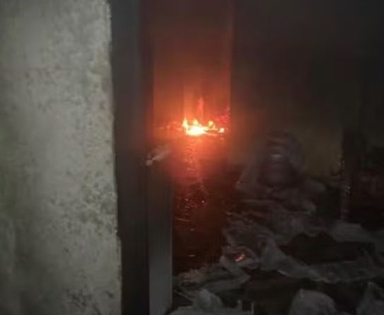 Bahia: Homem é preso suspeito de tentar matar companheira e enteada e atear fogo em casa