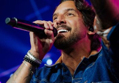 Felipe Pezzoni anuncia saída da Banda Eva após 14 anos no comando
