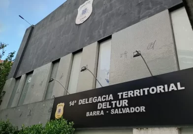 Condenada por estupro de vulnerável é presa para cumprir pena em Lauro de Freitas
