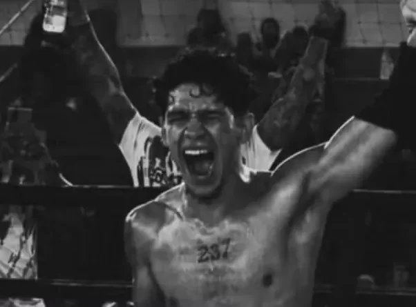 Campeão brasileiro de muay thai morre após acidente de moto em Vitória da Conquista